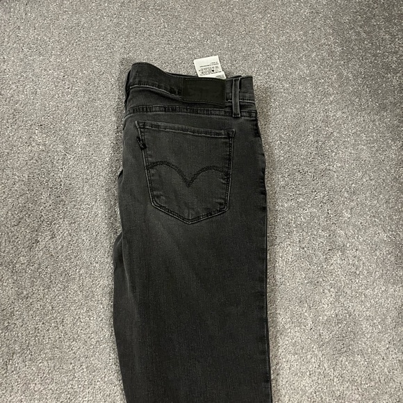 Levi’s Black Skinny Jeans - Picture 2 of 3